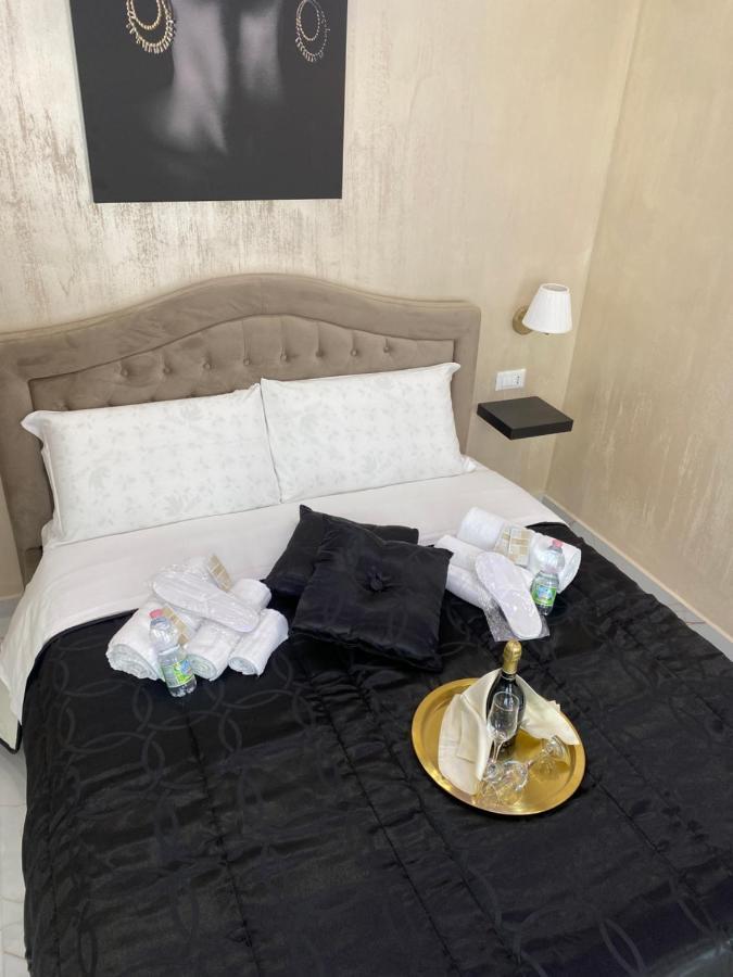 Le Camere Luxury Rooms Siracusa Syracuse Bagian luar foto